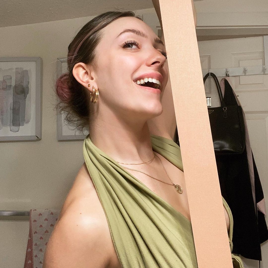 How to Use Boob Tape Safely & Effectively Nueboo How to Use Boob Tape Safely & Effectively Nueboo
